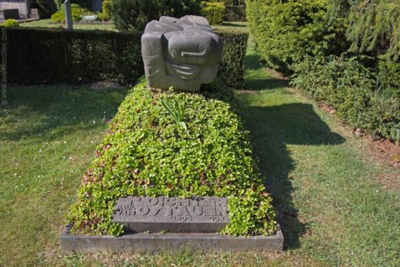 Ostaijengraf